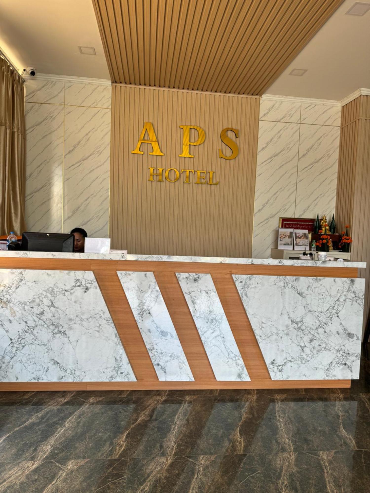 A P S Moutain View Hotel 万荣 外观 照片
