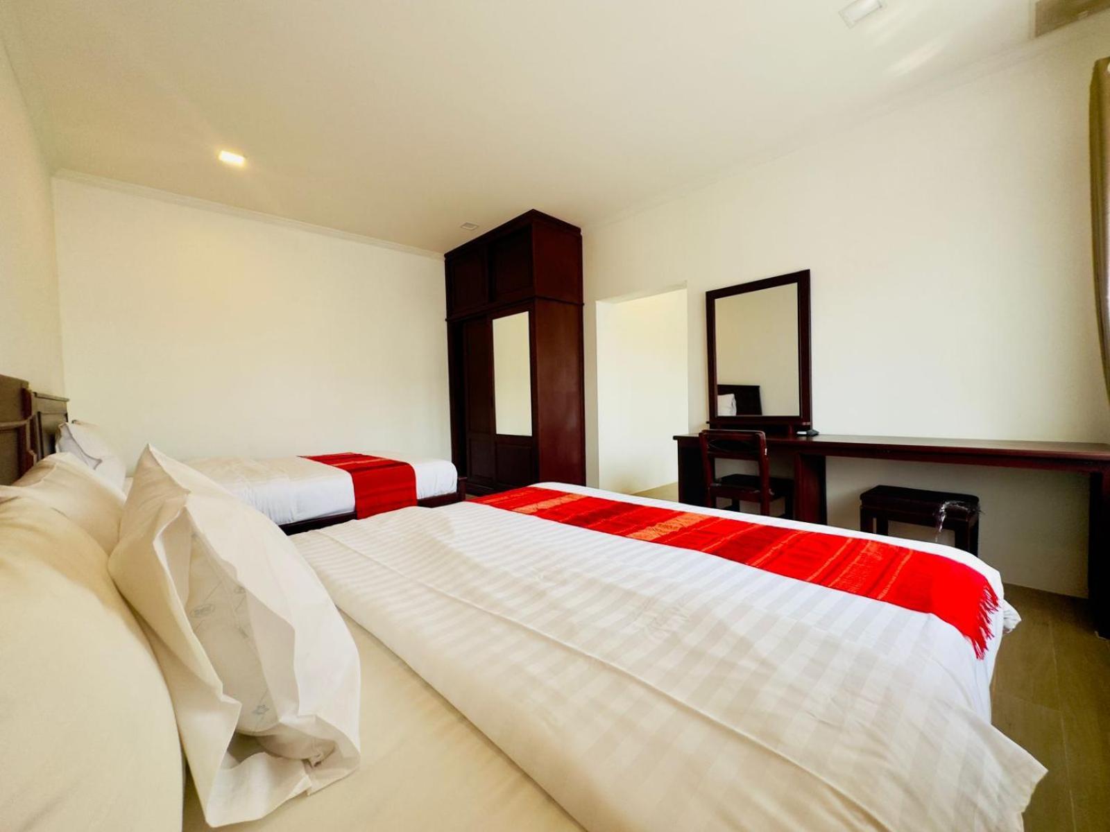A P S Moutain View Hotel 万荣 外观 照片