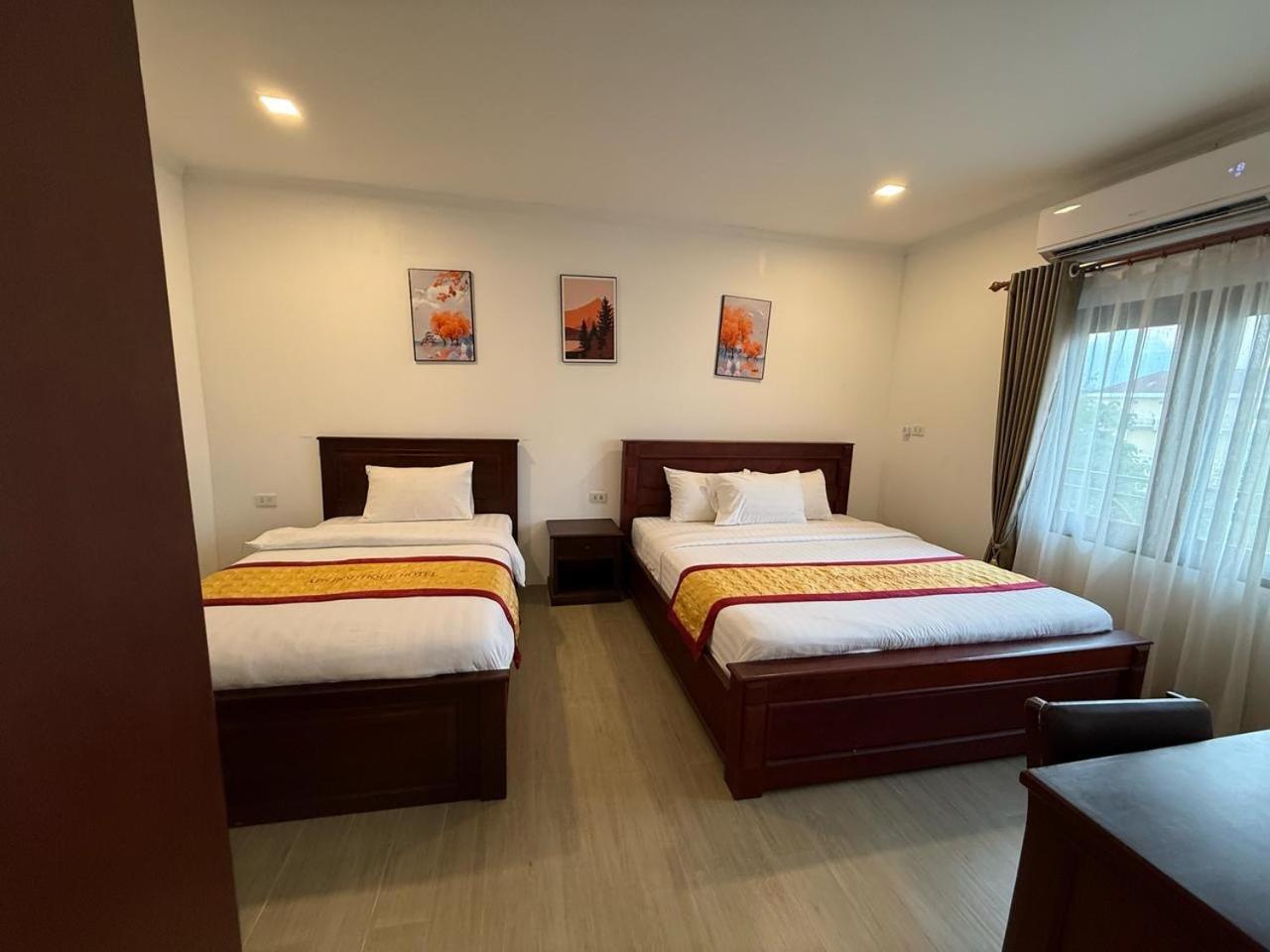 A P S Moutain View Hotel 万荣 外观 照片